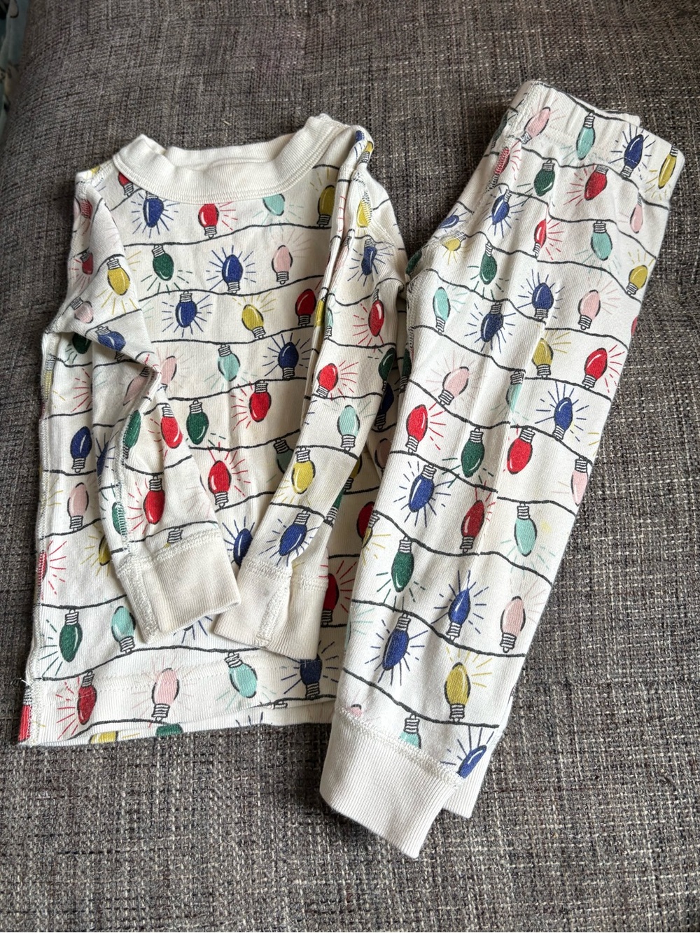Hanna Andersson kids White Holiday Light Print Pajama Set 2T